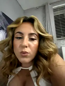 Miss emilee online show from 10/02/25, 09:44