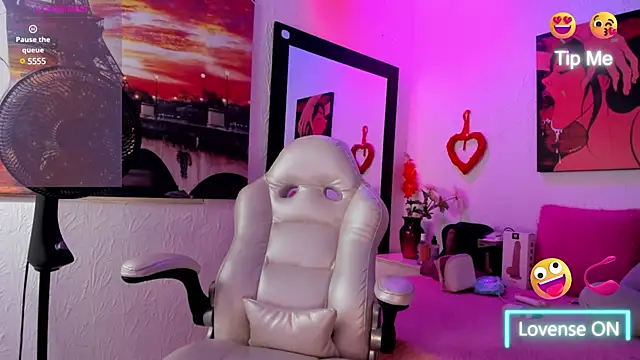 yuliana millerr online show from 12/15/24, 03:42