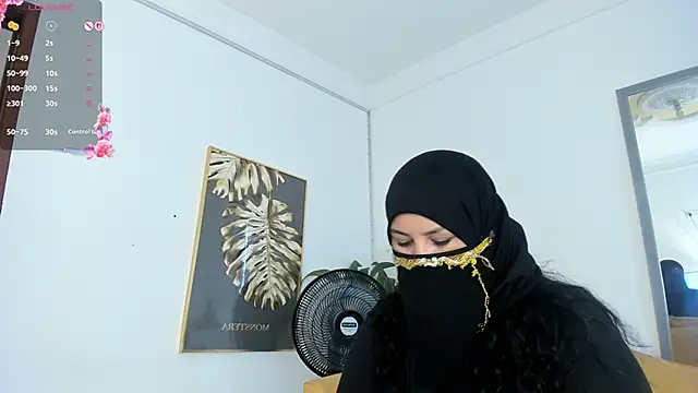 Snapshot of Amina_hafsa chatting on 06/19/26, 08:34 Amina hafsa online show from 06/19/26, 08:34