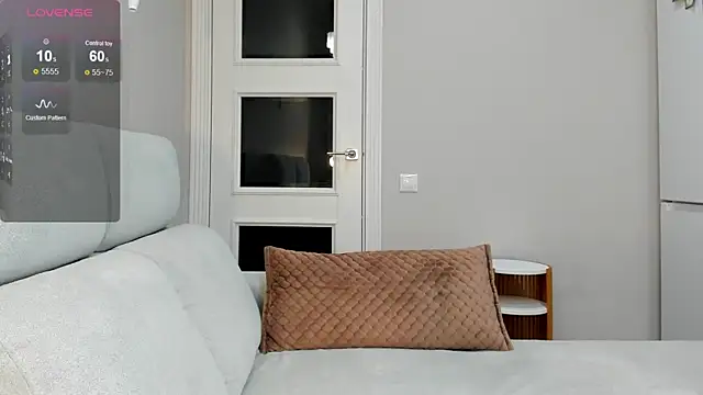 Snapshot of LunAnna chatting on 03/11/25, 03:56 LunAnna online show from 03/11/25, 03:56