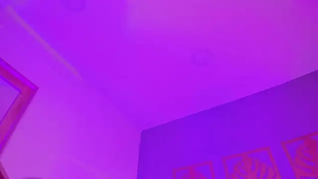 Snapshot of majo_rosse_ chatting on 05/28/26, 07:33 majo rosse online show from 05/28/26, 07:33