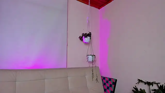 roselinedior online show from 01/28/25, 04:30