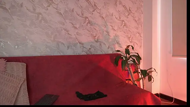 roselinedior online show from 09/20/25, 02:51