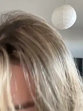 curvyflawless online show from 01/06/25, 09:08