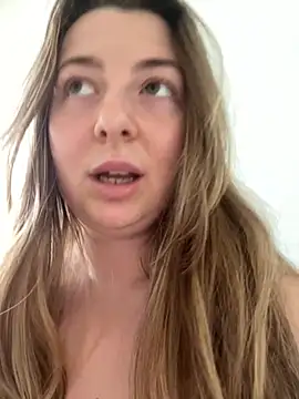 curvyflawless online show from 02/21/25, 12:39