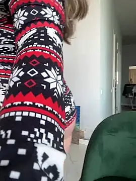 curvyflawless online show from 02/28/25, 12:42