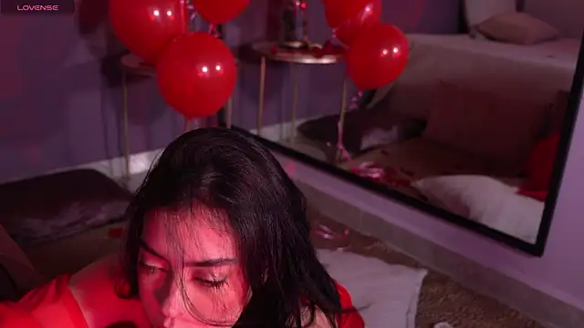 ElleDiane online show from 02/14/25, 01:13