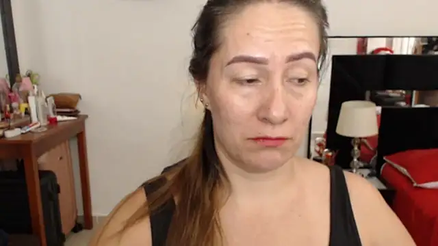 Snapshot of CATRINA-83 chatting on 12/03/25, 03:58 CATRINA-83 online show from 12/03/25, 03:58