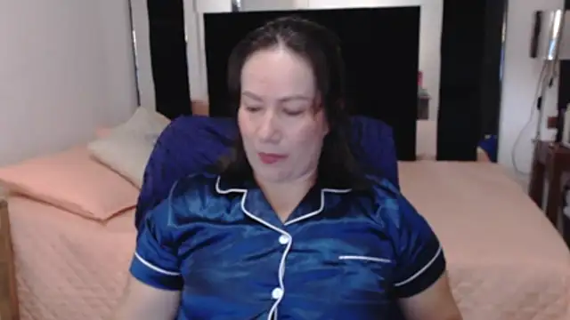 Snapshot of CATRINA-83 chatting on 06/07/26, 01:04 CATRINA-83 online show from 06/07/26, 01:04