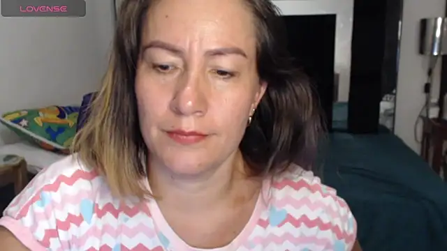 Snapshot of CATRINA-83 chatting on 06/21/26, 12:19 CATRINA-83 online show from 06/21/26, 12:19