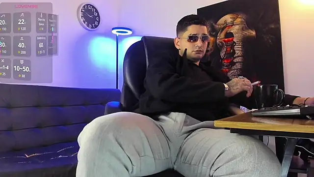 Nicolas Fellener online show from 02/27/26, 04:34