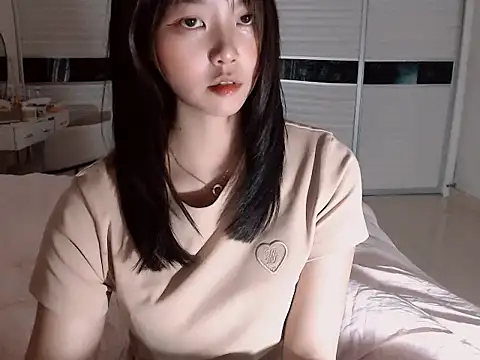 Snapshot of -Lucky_Girl chatting on 03/03/26, 02:12 -Lucky Girl online show from 03/03/26, 02:12