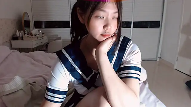 Snapshot of -Lucky_Girl chatting on 03/08/26, 02:10 -Lucky Girl online show from 03/08/26, 02:10