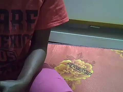 Snapshot of sweet_veee chatting on 11/15/25, 06:55 sweet veee online show from 11/15/25, 06:55