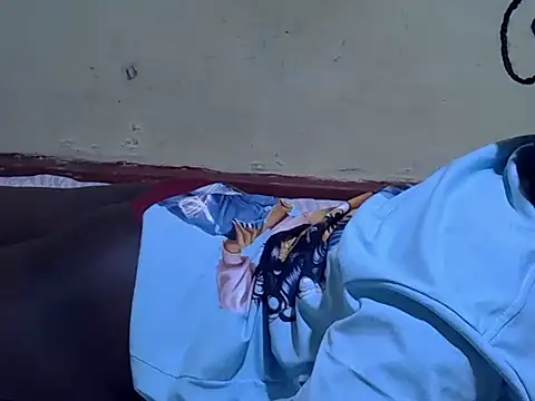 Snapshot of Medilina_01 chatting on 10/25/25, 12:45 Medilina 01 online show from 10/25/25, 12:45