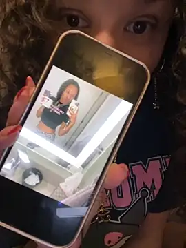  Neeka  online show from 10/14/25, 03:18