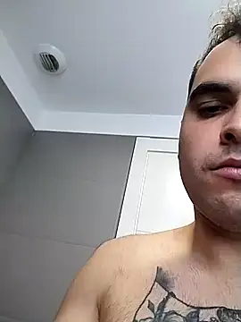 Snapshot of prynce_dickk chatting on 12/21/24, 03:31 prynce dickk online show from 12/21/24, 03:31