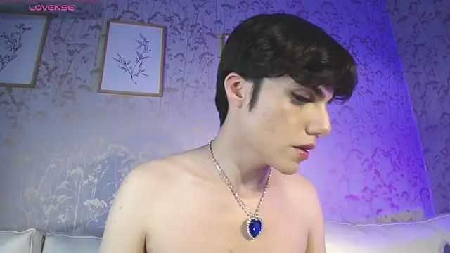 Snapshot of ChristianM_18 chatting on 03/14/25, 06:32 ChristianM 18 online show from 03/14/25, 06:32