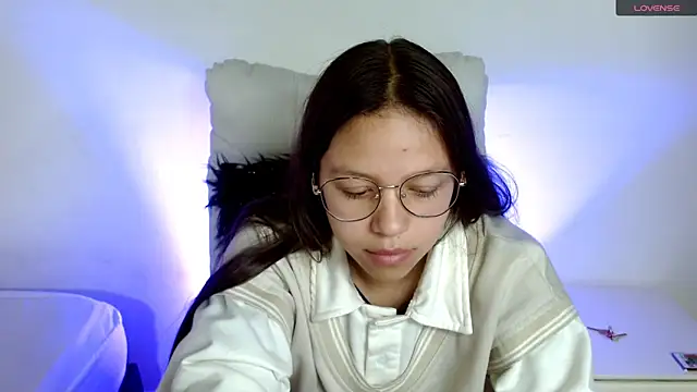 SamanthaRoldaan online show from 03/21/25, 07:24