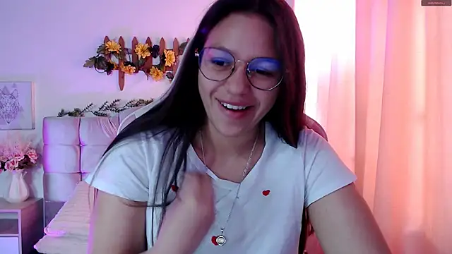 SamanthaRoldaan online show from 09/16/25, 04:30