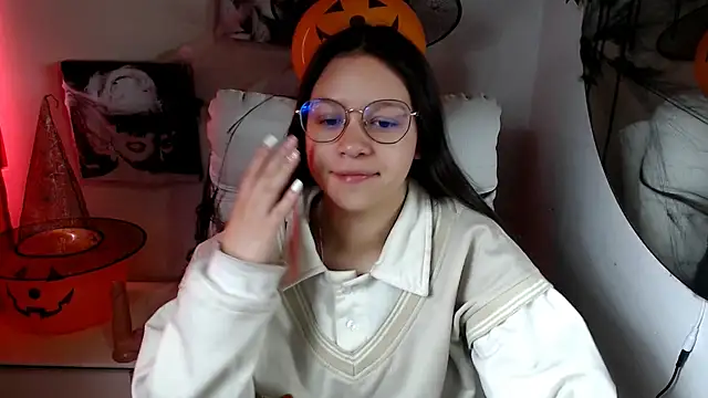 SamanthaRoldaan online show from 10/18/25, 02:18