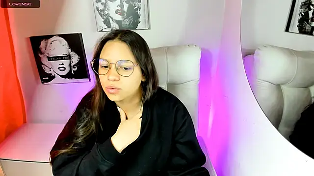 SamanthaRoldaan online show from 04/13/26, 02:22