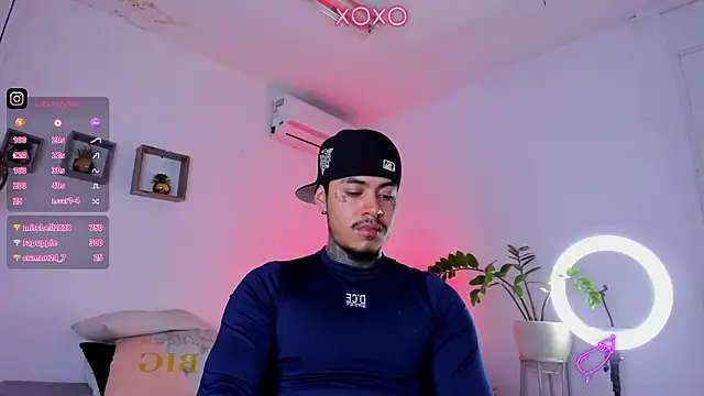 Snapshot of JordanSmiith_ chatting on 01/19/25, 07:04 JordanSmiith  online show from 01/19/25, 07:04