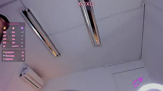 Snapshot of JordanSmiith_ chatting on 02/06/25, 02:22 JordanSmiith  online show from 02/06/25, 02:22