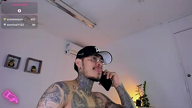 Snapshot of JordanSmiith_ chatting on 02/20/25, 11:54 JordanSmiith  online show from 02/20/25, 11:54