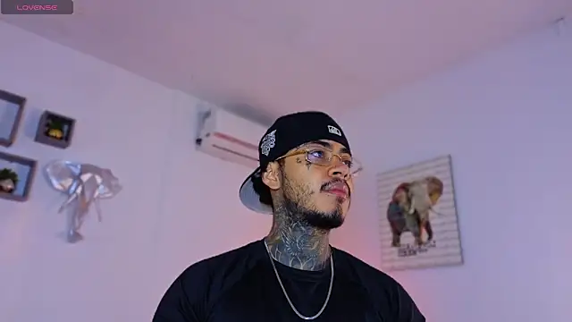 JordanSmiith  online show from 01/10/26, 04:09