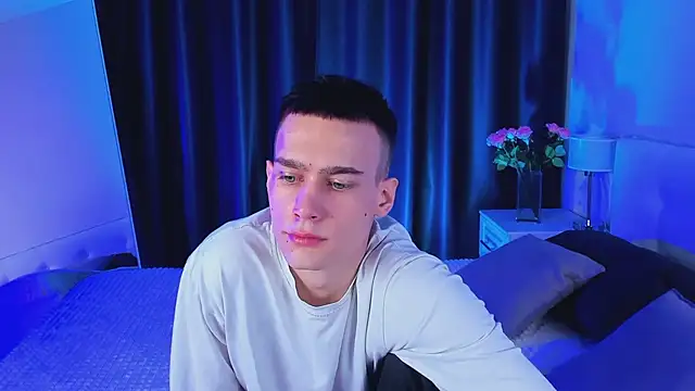 Kevin Kesi online show from 01/31/25, 02:28