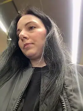 Snapshot of naughty_lucifer chatting on 03/20/25, 05:04 naughty lucifer online show from 03/20/25, 05:04