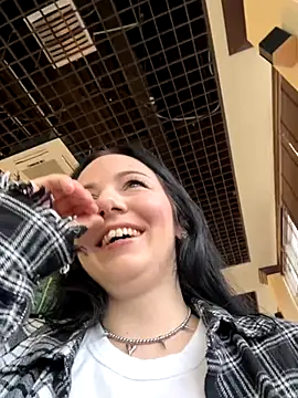 Snapshot of naughty_lucifer chatting on 09/18/25, 10:28 naughty lucifer online show from 09/18/25, 10:28