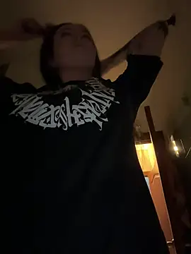 naughty lucifer online show from 05/05/26, 04:04