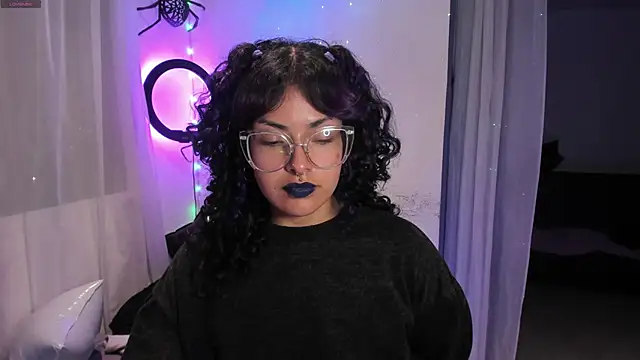 witchviolet online show from 12/30/24, 12:32