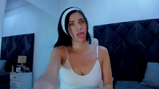 Snapshot of Linisprincehot69 chatting on 12/01/24, 09:15 Linisprincehot69 online show from 12/01/24, 09:15