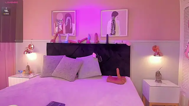 chloe watson  online show from 12/02/25, 07:42