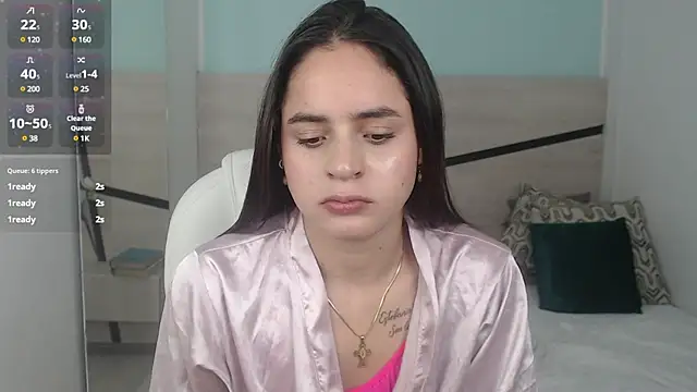 Snapshot of heidy_hoiss chatting on 03/04/25, 11:11 heidy hoiss online show from 03/04/25, 11:11