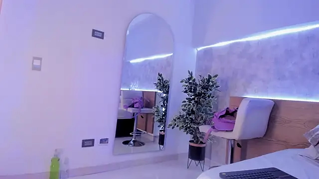 tatijara online show from 02/04/25, 03:33