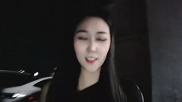 Snapshot of Fannywell chatting on 04/25/26, 01:41 Fannywell online show from 04/25/26, 01:41
