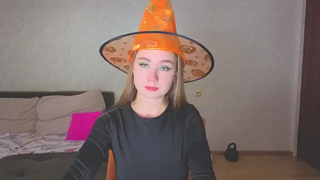 natali2550 online show from 10/28/25, 06:39