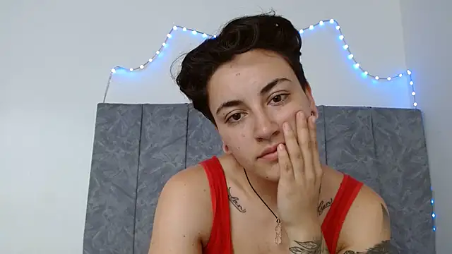 linda 33 online show from 09/17/25, 07:04