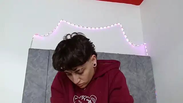 linda 33 online show from 09/22/25, 02:52