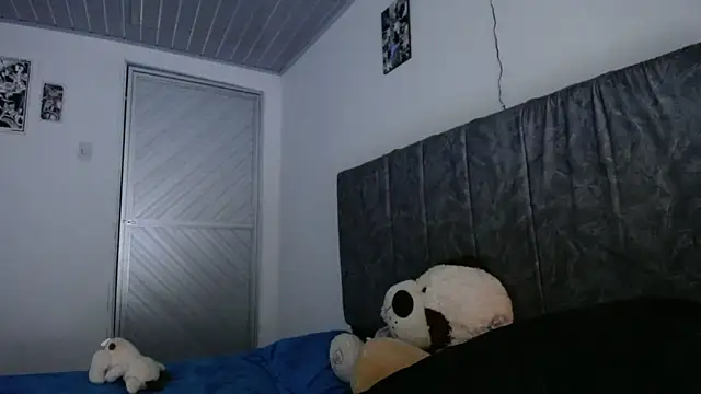 Snapshot of linda_33 chatting on 04/15/26, 11:16 linda 33 online show from 04/15/26, 11:16