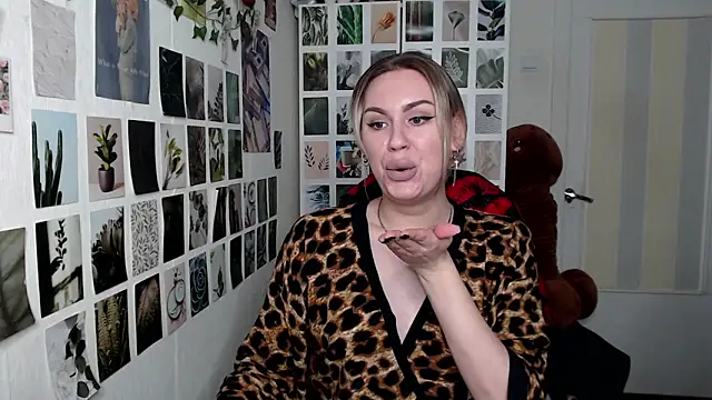 CapriScorpion online show from 09/16/25, 02:40