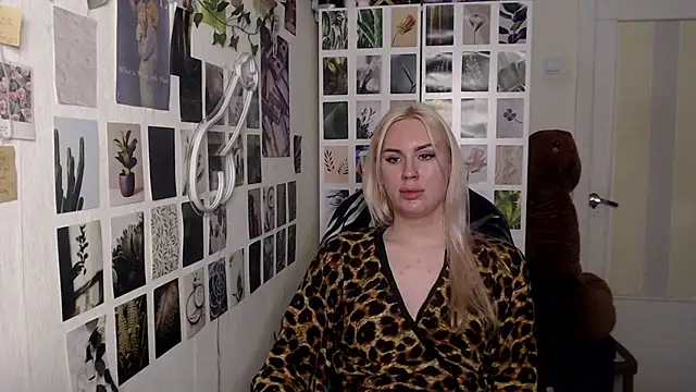 CapriScorpion online show from 11/18/25, 03:16