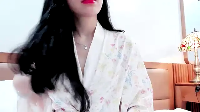 Lita-Julia online show from 10/13/25, 05:57