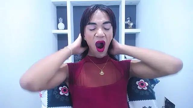 KatrinaQueen1 online show from 03/18/25, 06:03