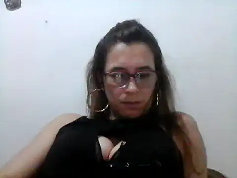 Snapshot of mademonsexy chatting on 03/09/25, 12:42 mademonsexy online show from 03/09/25, 12:42