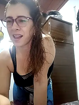 Snapshot of mademonsexy chatting on 09/24/25, 09:18 mademonsexy online show from 09/24/25, 09:18